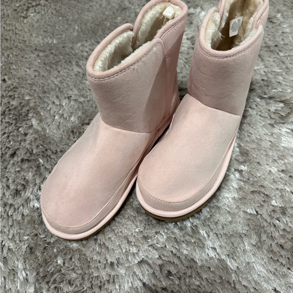 Old Navy Light Pink Winter Boots